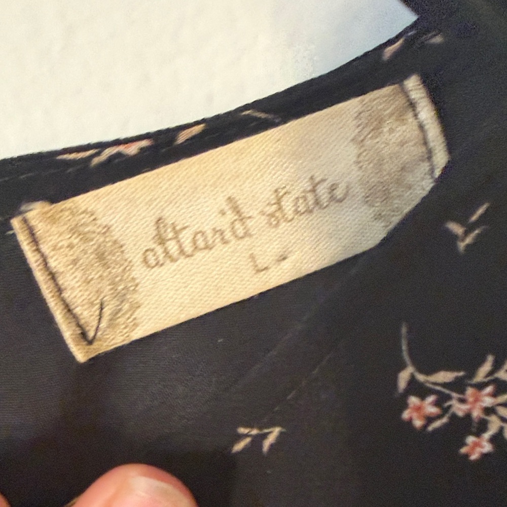 Altered state Black Floral Blouse - Picture 2 of 5